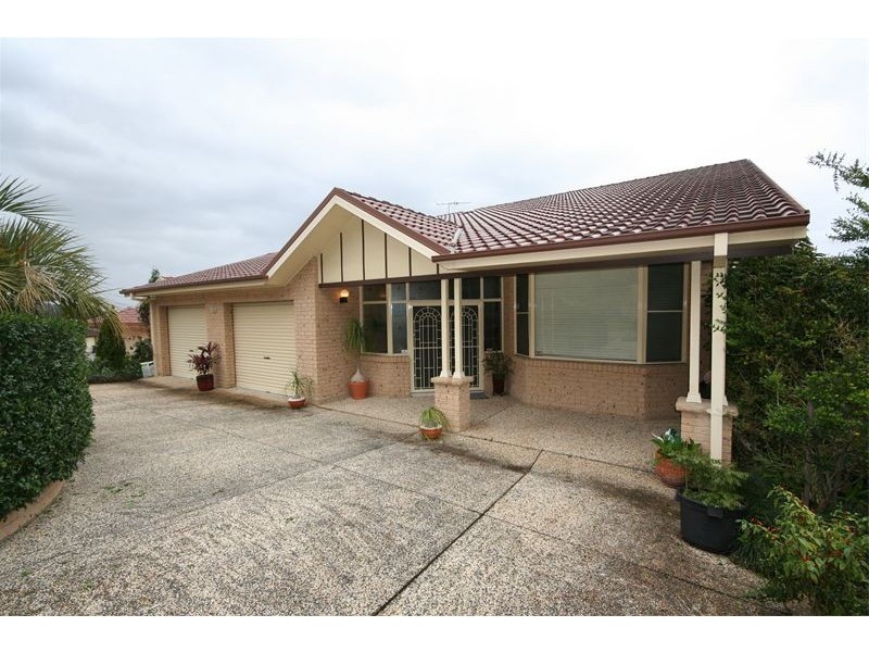 7 Chardonnay Court, Eleebana NSW 2282