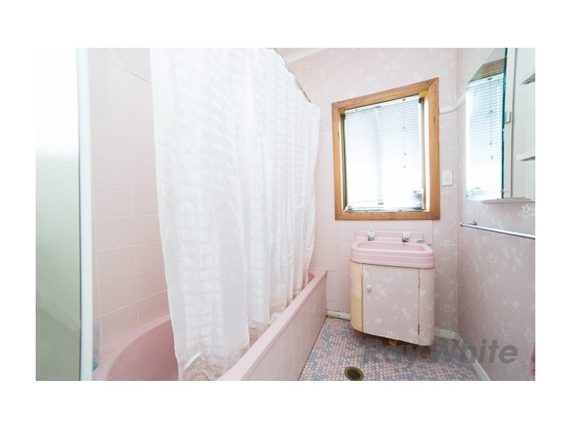 64 Westcourt Road, New Lambton NSW 2305