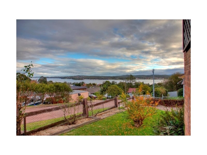 7 Quarry Road, Speers Point NSW 2284