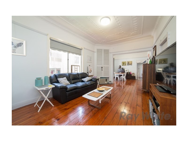 5 Vera Street, Waratah West NSW 2298