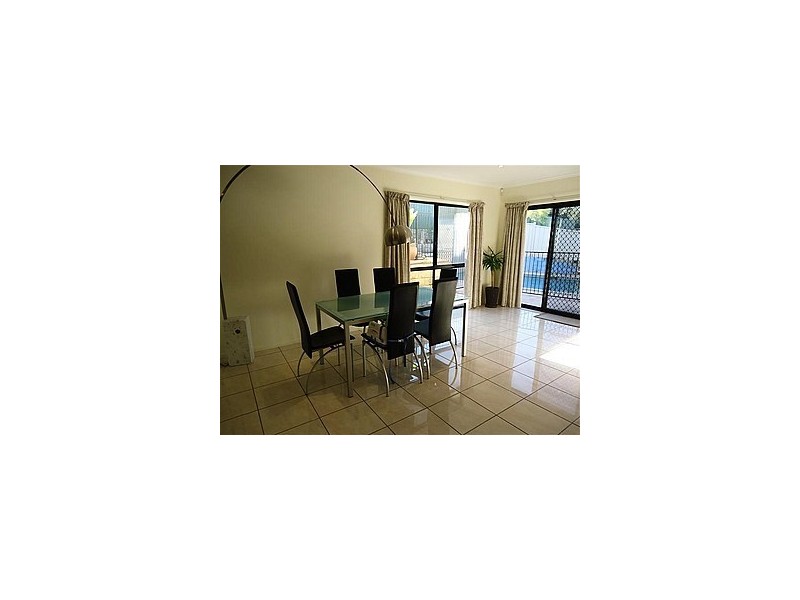 9 Cottonwood Chase, Fletcher NSW 2287