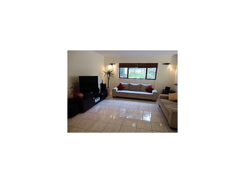 9 Cottonwood Chase, Fletcher NSW 2287