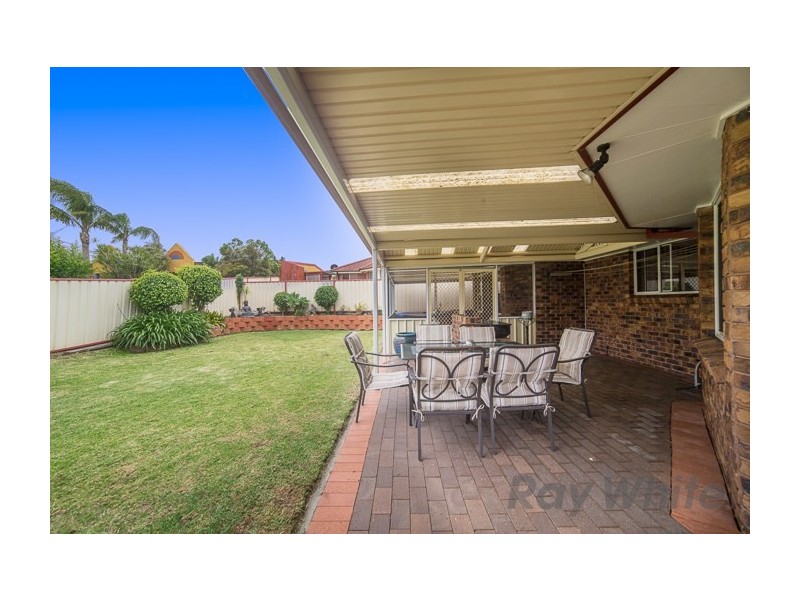 1 Loderi Close, Warabrook NSW 2304