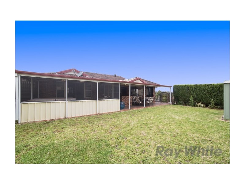 1 Loderi Close, Warabrook NSW 2304