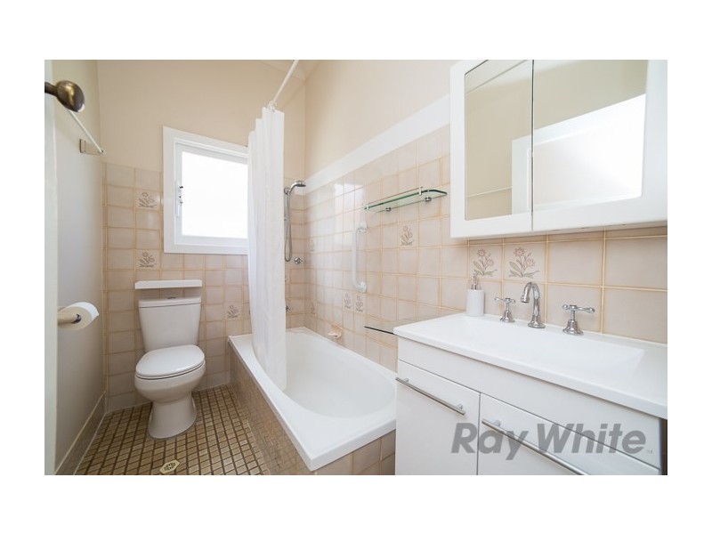 5 Sketchley Parade, New Lambton NSW 2305