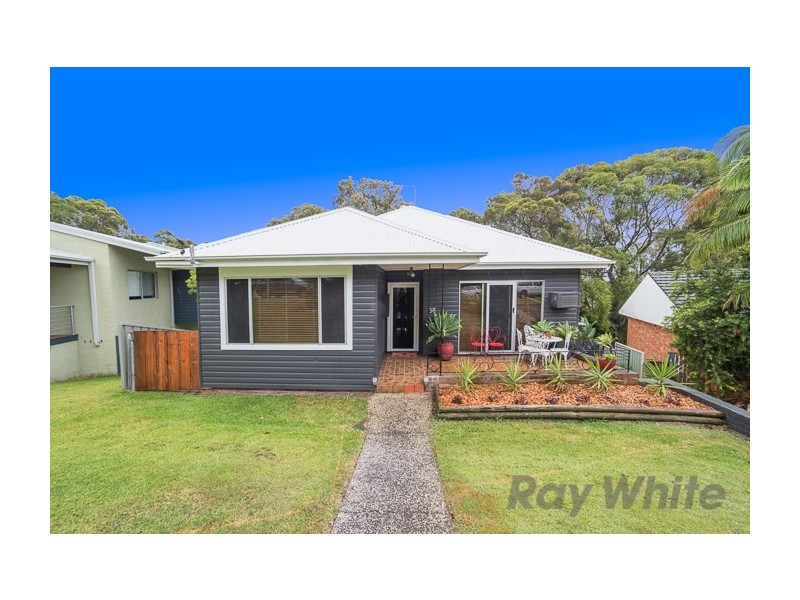 38 Garden Grove Parade, Adamstown Heights NSW 2289