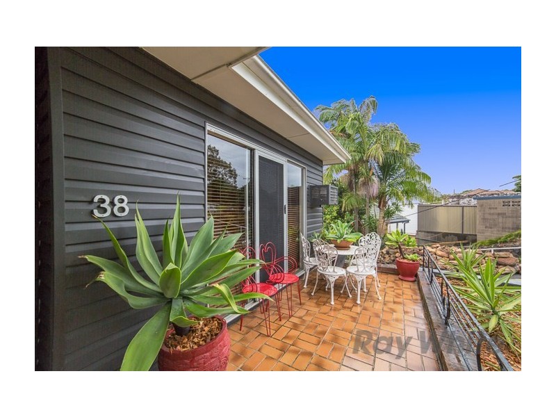 38 Garden Grove Parade, Adamstown Heights NSW 2289