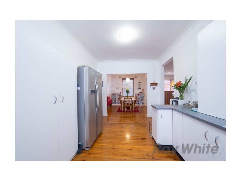 38 Garden Grove Parade, Adamstown Heights NSW 2289