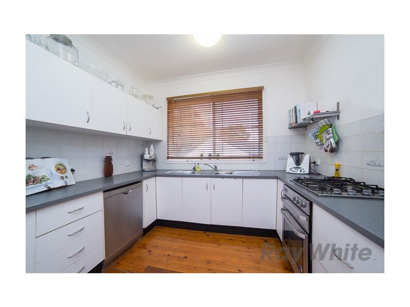 38 Garden Grove Parade, Adamstown Heights NSW 2289