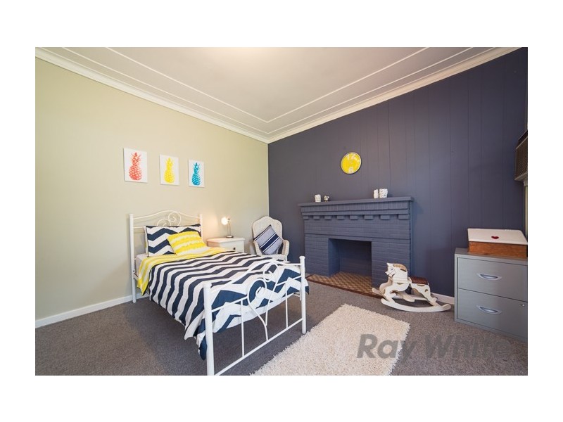 38 Garden Grove Parade, Adamstown Heights NSW 2289