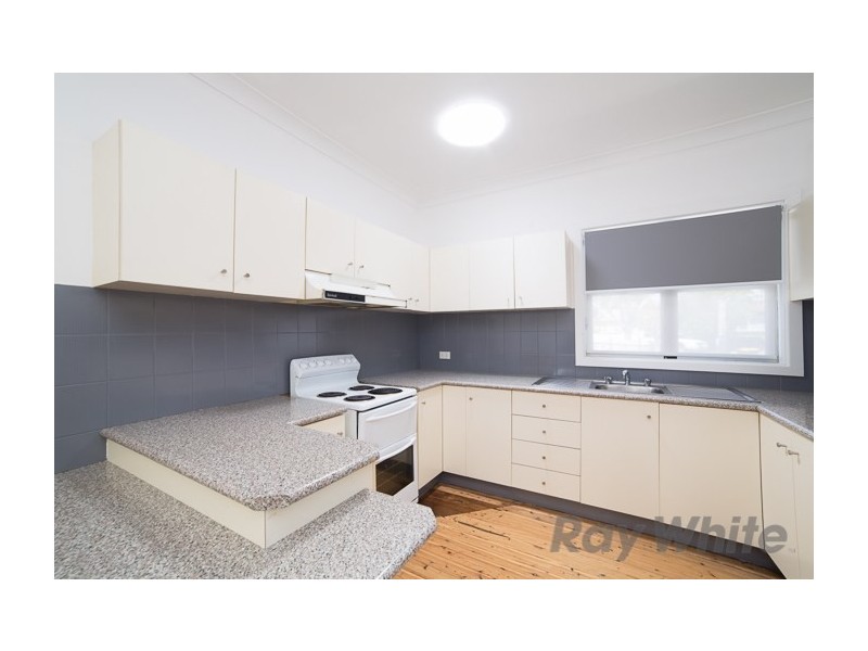 17 Collins Street, Georgetown NSW 2298