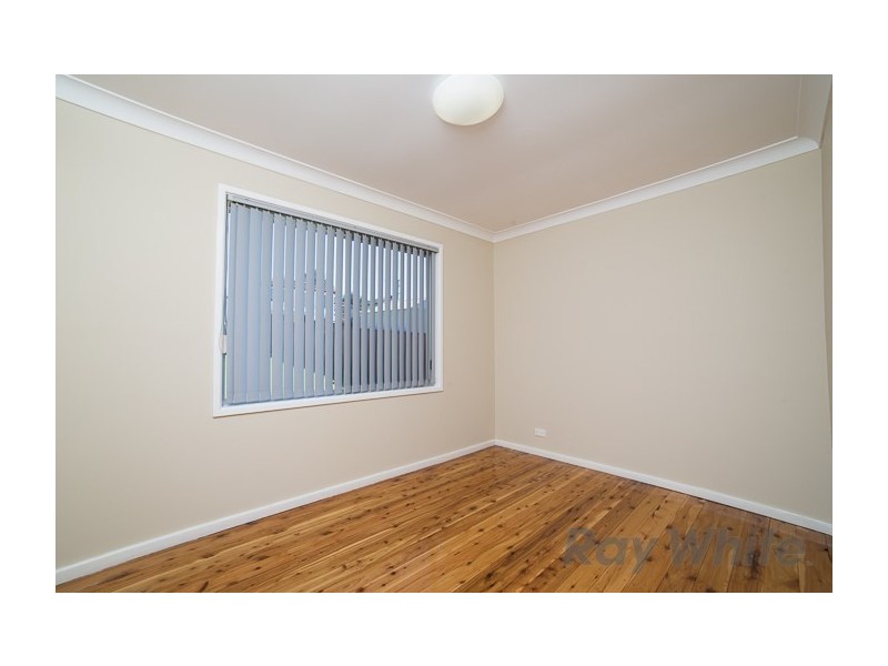 8 Renfrew Street, Edgeworth NSW 2285