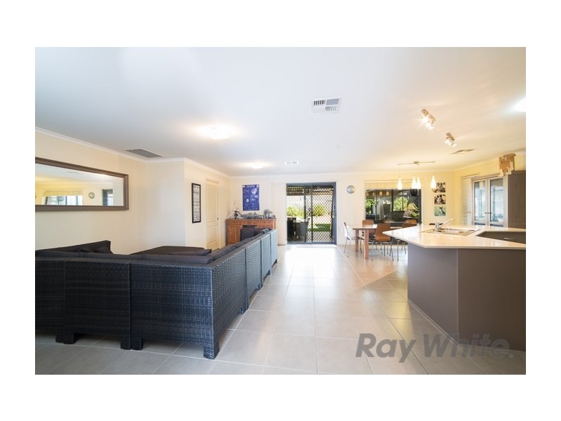 15 Dianella Street, Floraville NSW 2280