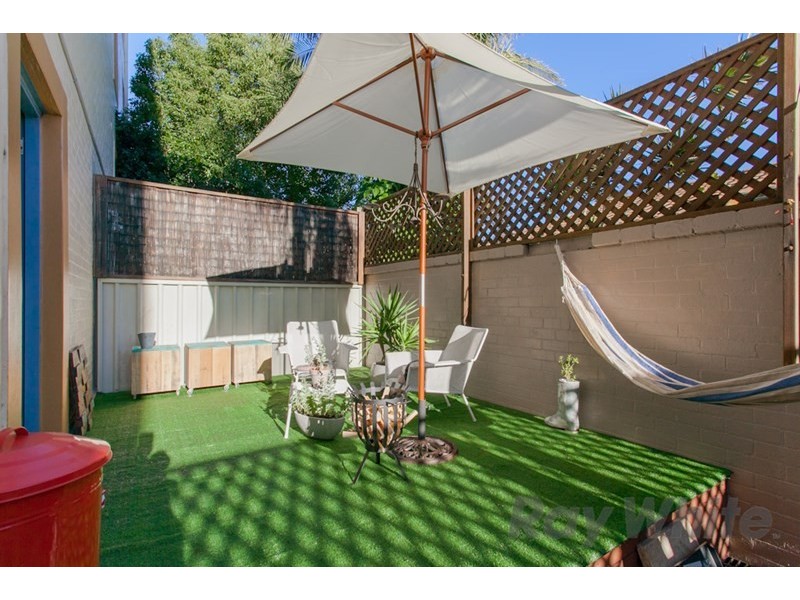 2/45 Hanbury Street, Mayfield NSW 2304