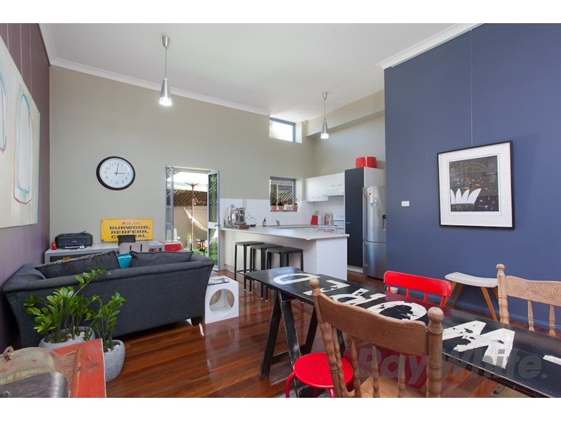 2/45 Hanbury Street, Mayfield NSW 2304