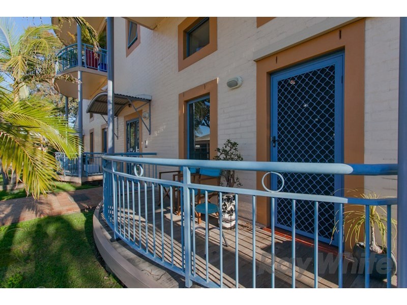 2/45 Hanbury Street, Mayfield NSW 2304