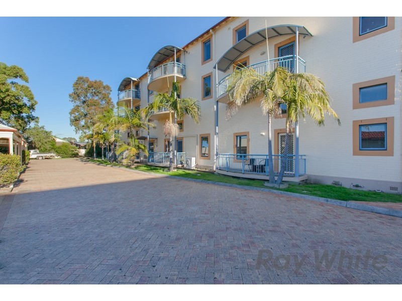 2/45 Hanbury Street, Mayfield NSW 2304