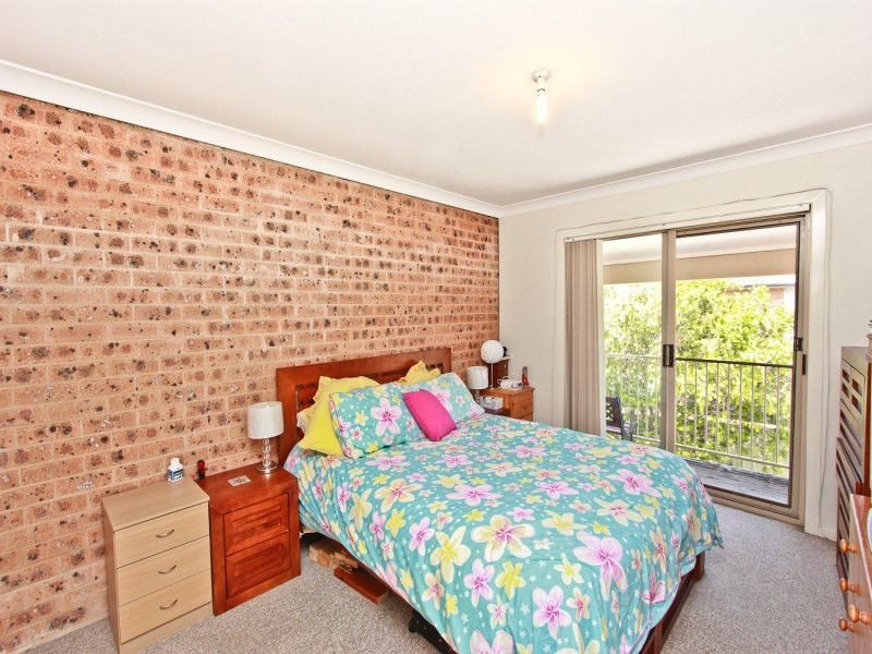 2/120 Prince Street, Waratah NSW 2298