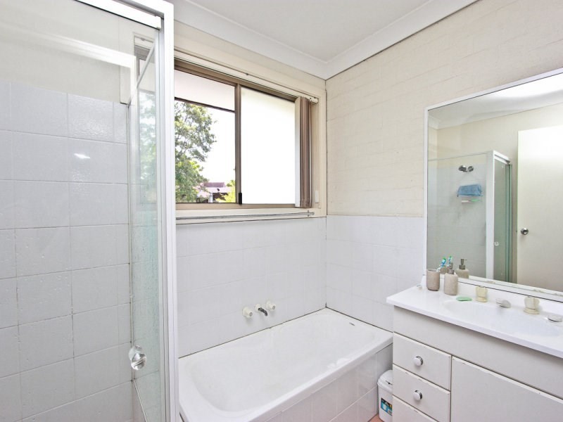 2/120 Prince Street, Waratah NSW 2298