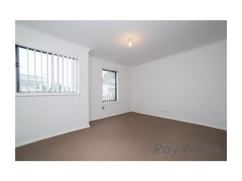 51 Kestrel Circuit, Shortland NSW 2307