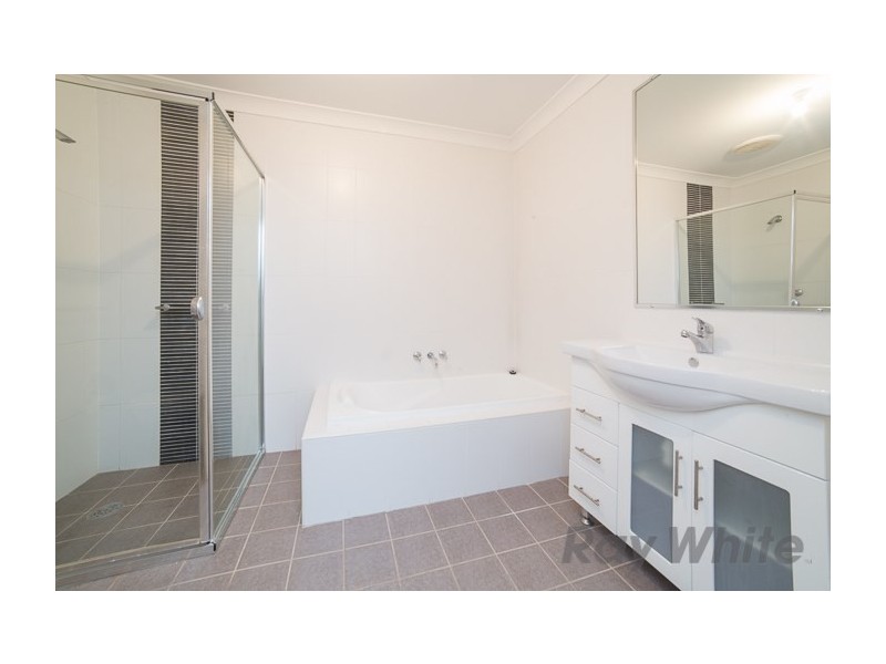 51 Kestrel Circuit, Shortland NSW 2307