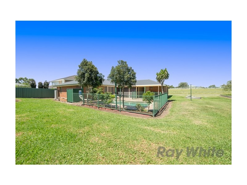 25 Morpeth Street, Wallalong NSW 2320