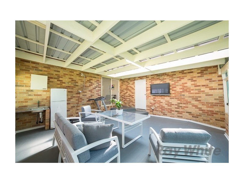 4 Sandalwood Avenue, Fletcher NSW 2287