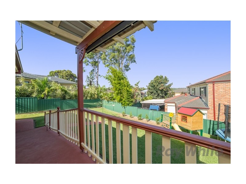 4 Sandalwood Avenue, Fletcher NSW 2287