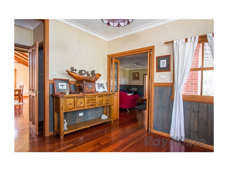 9 Brough Place, Wallalong NSW 2320