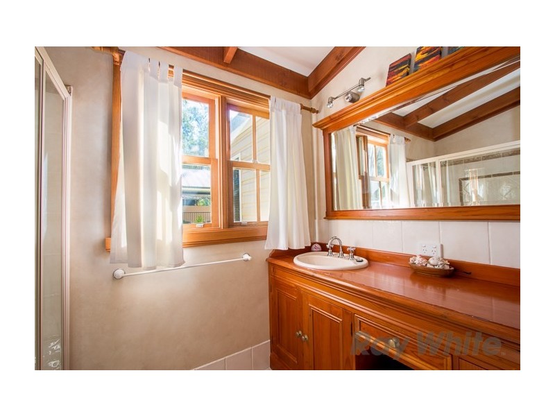 9 Brough Place, Wallalong NSW 2320