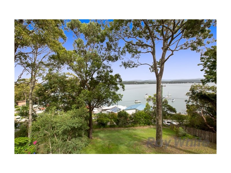17 Croft Road, Eleebana NSW 2282