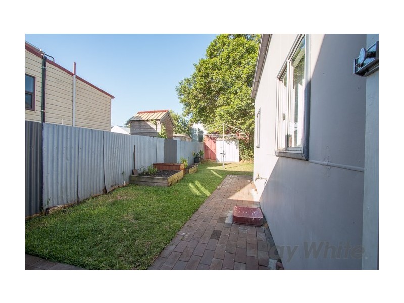 74 Rodgers Street, Carrington NSW 2294