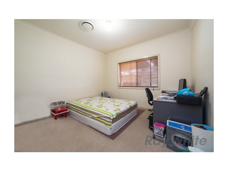 24 Cottonwood Ch, Fletcher NSW 2287