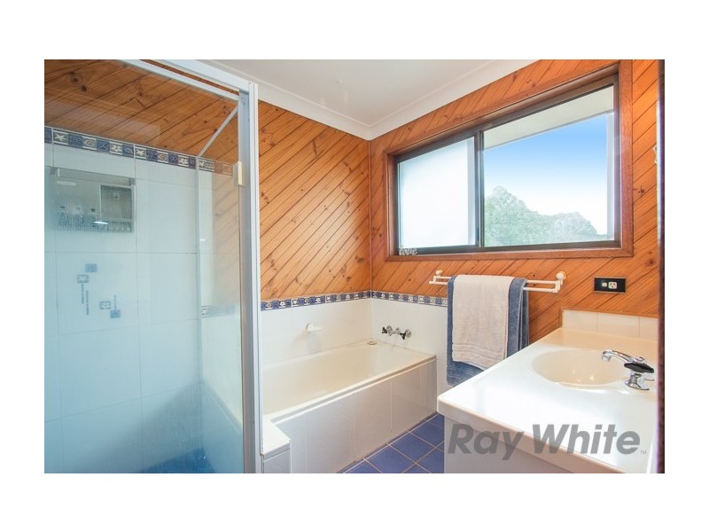 36 Barrington Crescent, Maryland NSW 2287