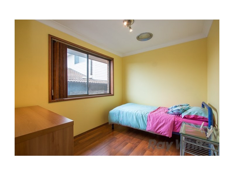 36 Barrington Crescent, Maryland NSW 2287