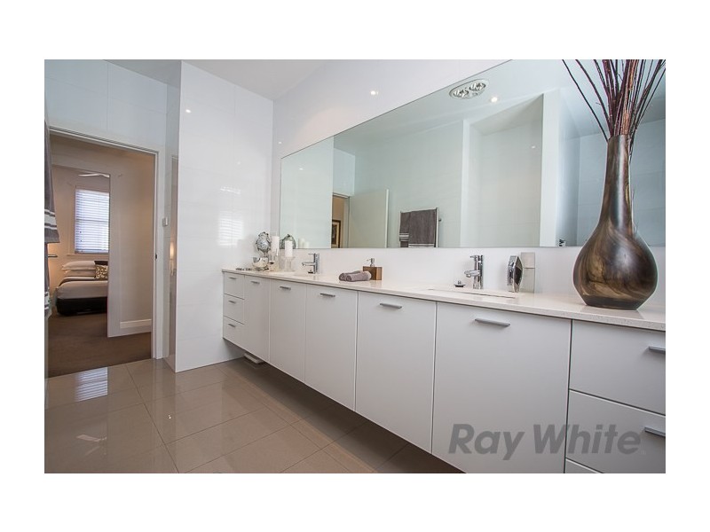 3 Smith Street, Hamilton South NSW 2303