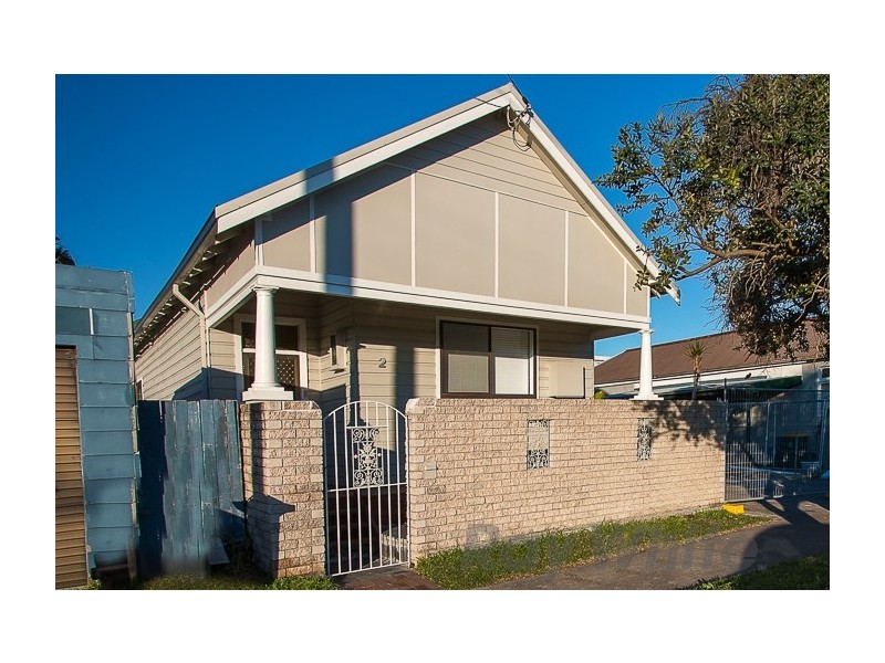 2 Bourke Street, Carrington NSW 2294