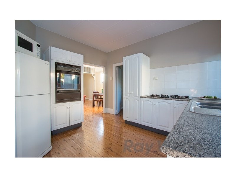 2 Bourke Street, Carrington NSW 2294