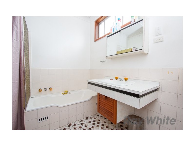 51 Marlin Avenue, Floraville NSW 2280