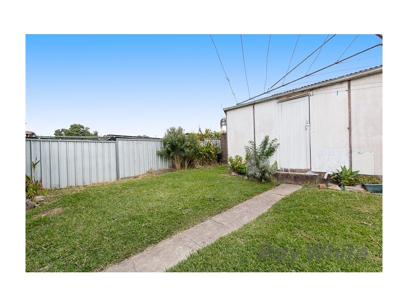 60 Barton Street, Mayfield NSW 2304