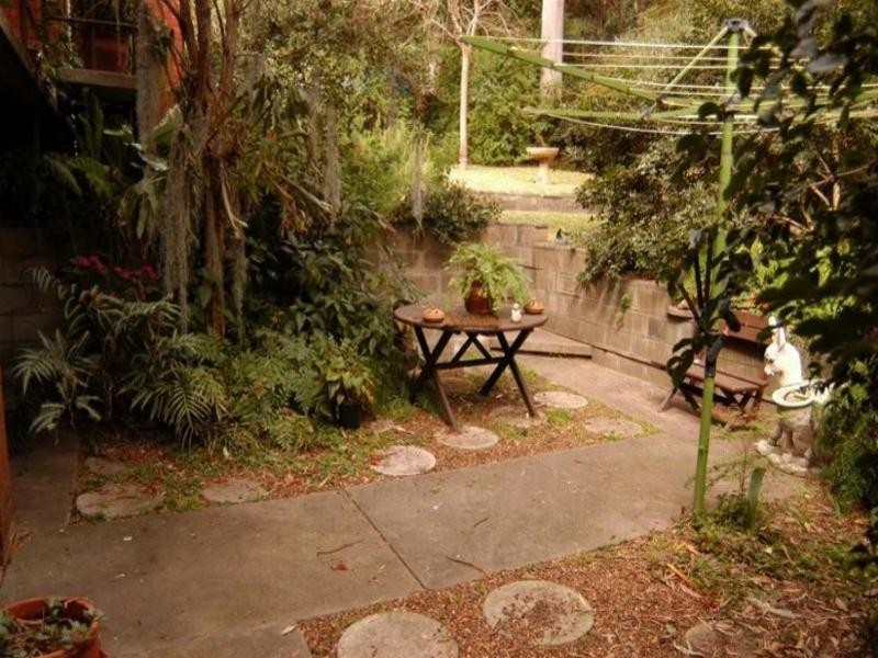 1 Harkins Street, Eleebana NSW 2282