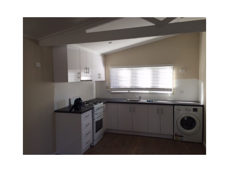 8A Renfrew Street, Edgeworth NSW 2285