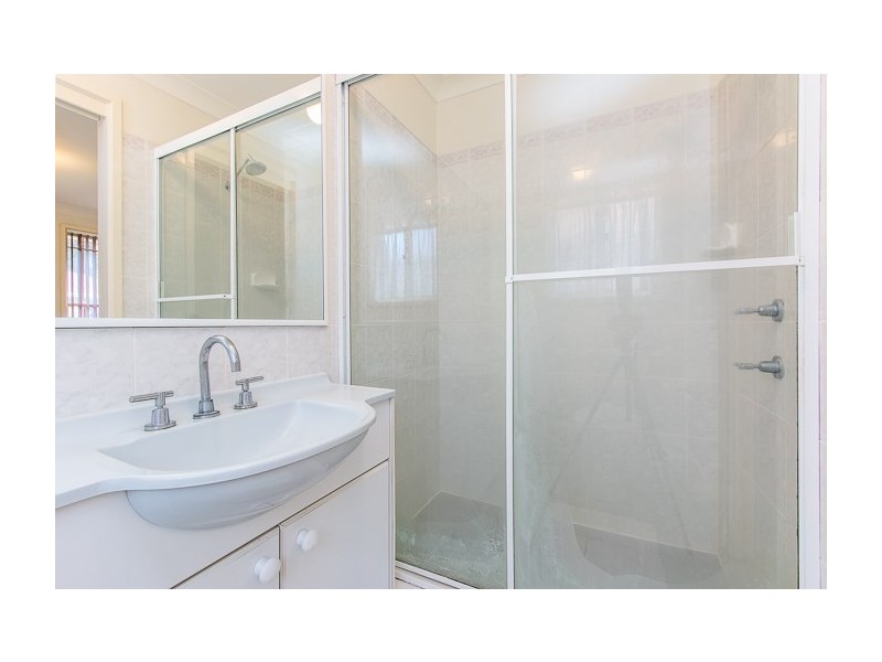 75 Myles Avenue, Warners Bay NSW 2282