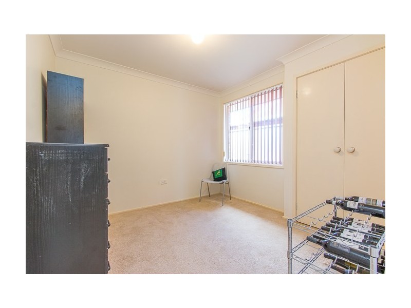 75 Myles Avenue, Warners Bay NSW 2282