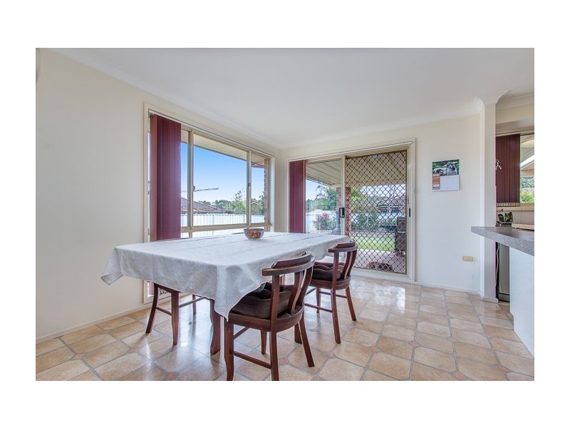 75 Myles Avenue, Warners Bay NSW 2282