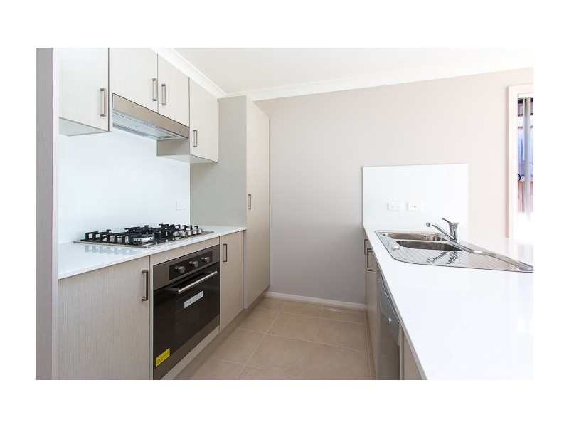 13 Myrtle Crescent, Aberglasslyn NSW 2320