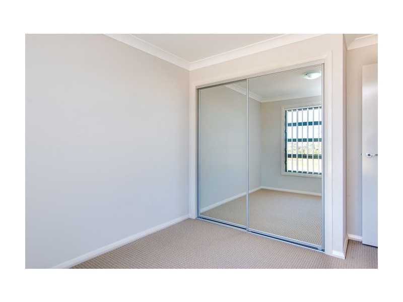 13 Myrtle Crescent, Aberglasslyn NSW 2320