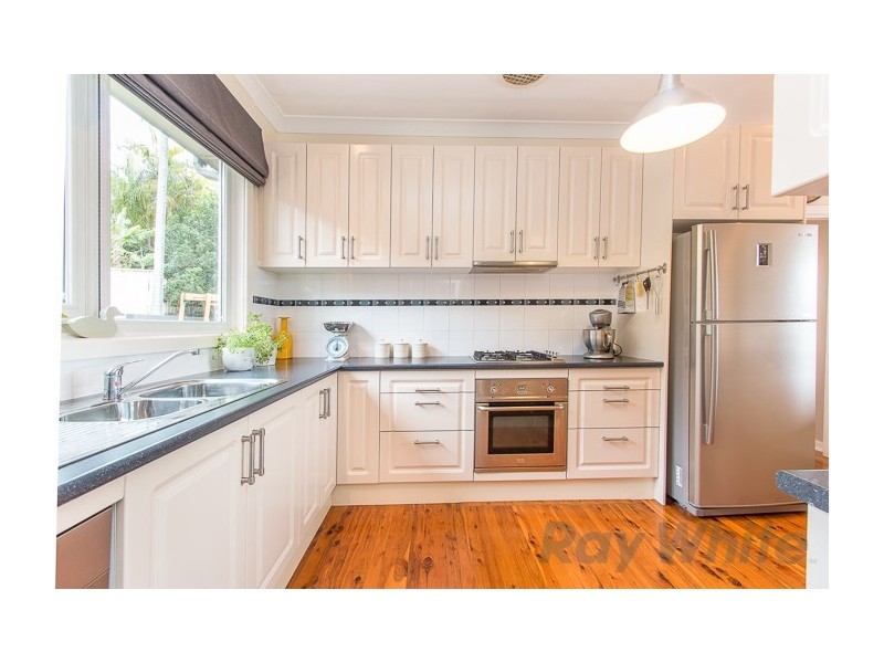8 Crossland Street, Adamstown Heights NSW 2289