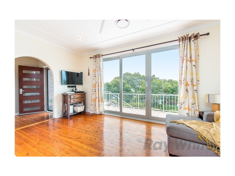 8 Crossland Street, Adamstown Heights NSW 2289