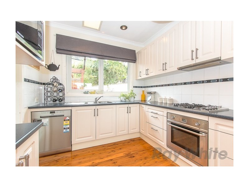 8 Crossland Street, Adamstown Heights NSW 2289